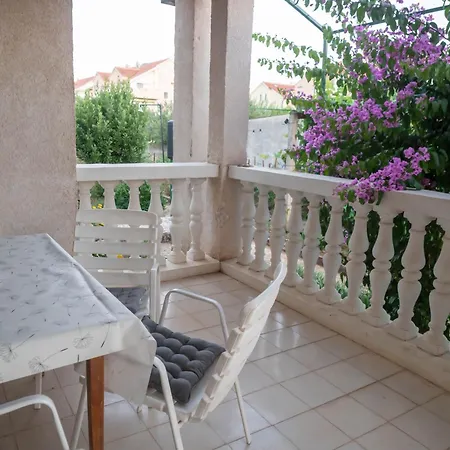 Apartament Zeravica *
